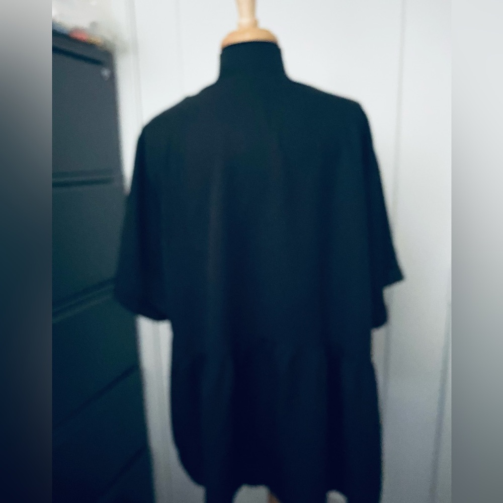 Soft Rayon Black Top - Picture 3 of 3